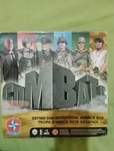 Jogo de Tabuleiro Combate Estrela
