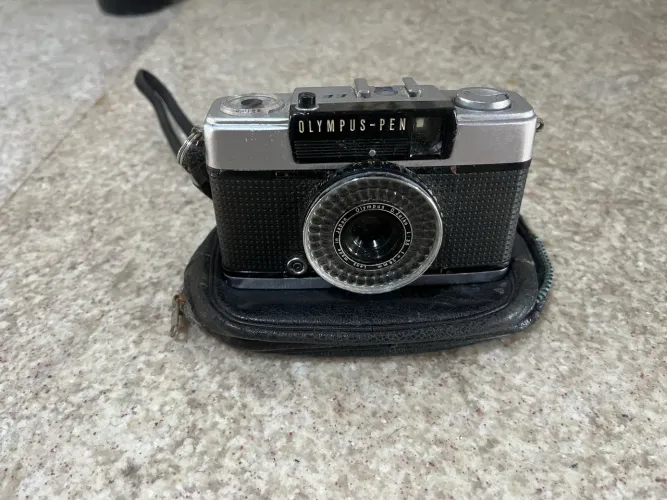 Máquina fotográfica olimpus pen