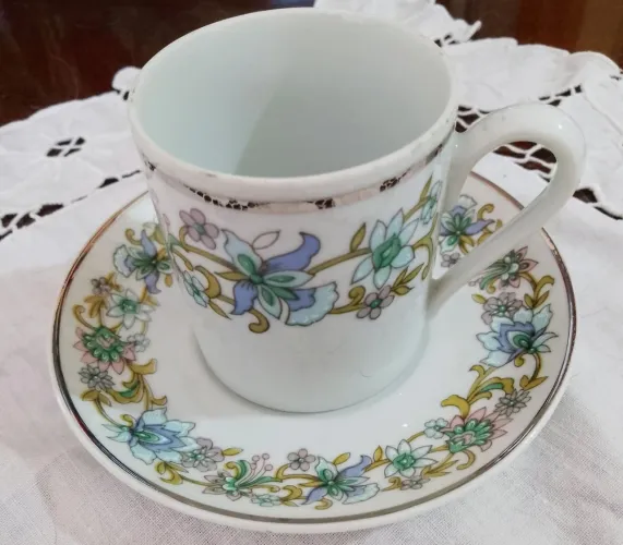 Xícara de café com Pires - Floral