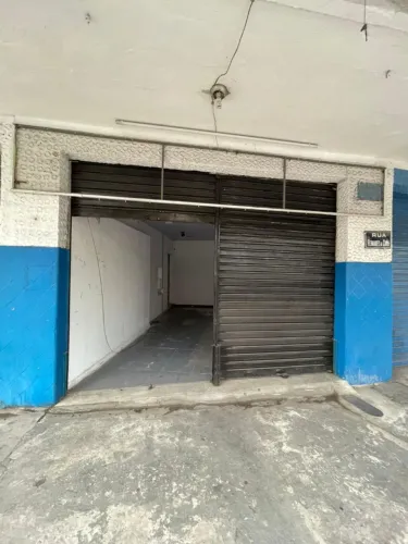 Loja, localizada na Rua Mal Antonio de Souza, Jardim América, RJ