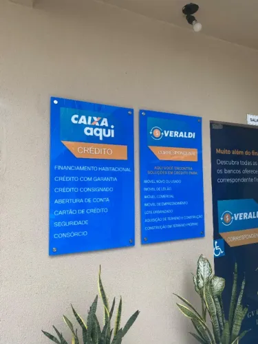 Placa de parede em acrílico 