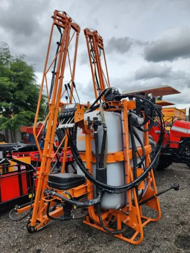 Pulverizador Hidráulico Jacto Condor AM14 800 Litros, 14 m de Barras, Ano: 2012, Revisado.