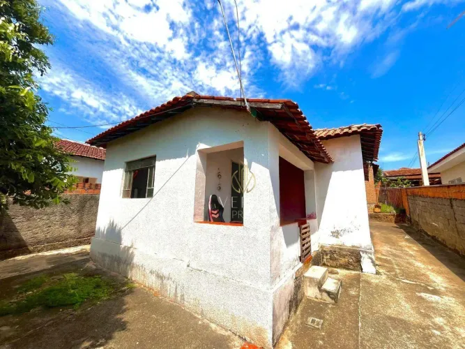 Casa com 2 dormitórios à venda, 103 m² por R$ 212.000,00 - Vila Paraíso - Mogi Guaçu/SP