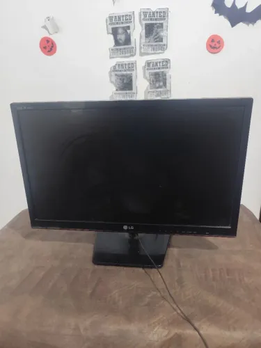 TV / Monitor 24" em perfeito estado