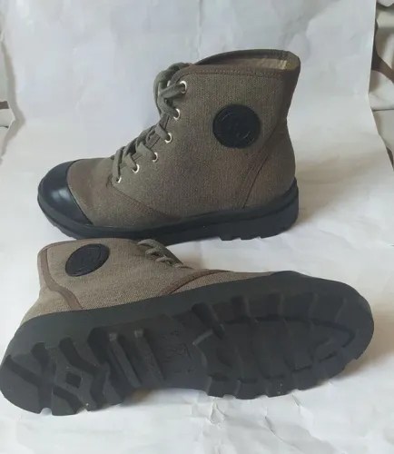 Rock in Rio - Botas Cano Curto - Sola TRATORADA - Tam: 36