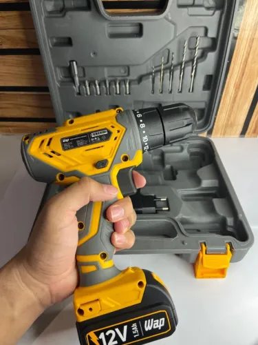 Parafusadeira e Furadeira À Bateria WAP WF 12k3.2 Com Maleta