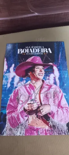 Foto autografada pela Ana castela ( autografo) na cor azul