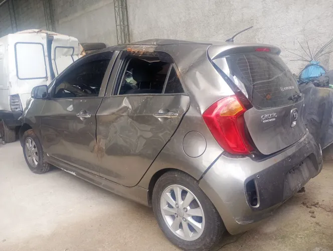 Vendo peças  Kia Picanto 1.0 2013 (peclat peças) 