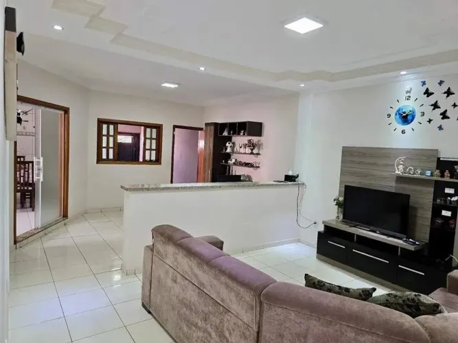 Casa à venda no Jd. Morro Azul em Iracemápolis