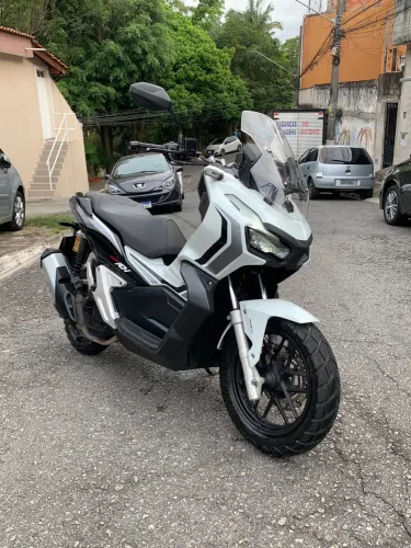 Honda ADV 