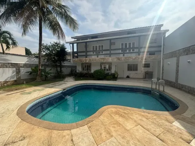 Vendo Casa com 4 quartos na Taquara