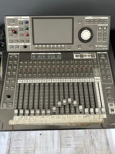 Mesa de Som Roland M300 Digital V-Mixer M-300