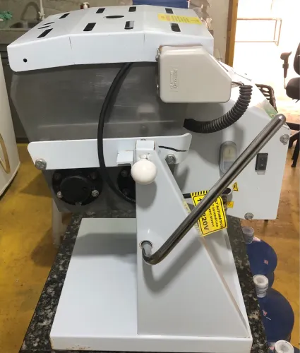 Vendo masseira capacidade de 5kg