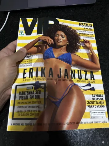 VIP - Outubro 2016 (#379) : Erika Januza