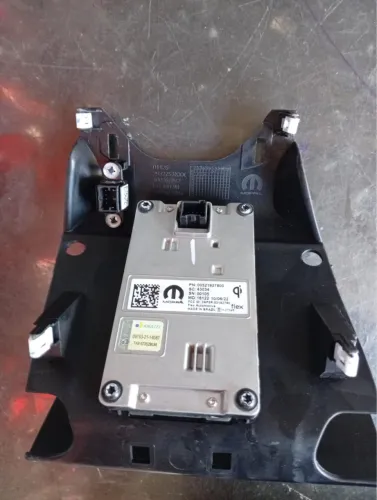 Módulo Carregador De Indução Jeep Renegade Fiat Pulse Original 