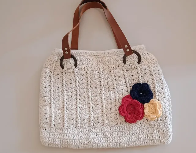 Bolsa de Praia de barbante off-white com Flores