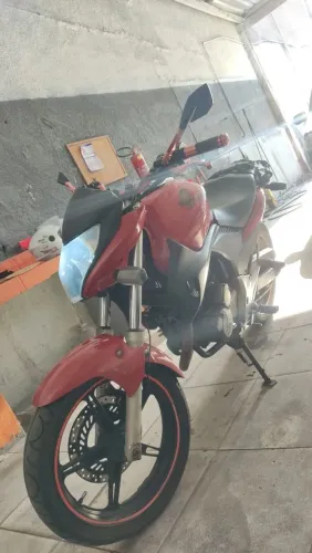 Cb300 mod. 2011 linda ac moto menor