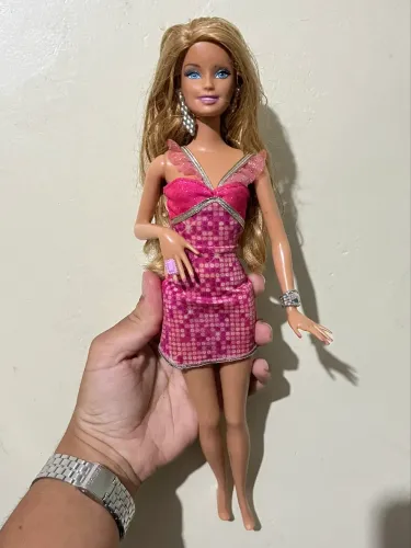 Boneca Barbie Glitter Unhas 2010 Colecionadores