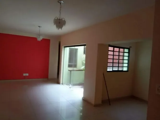 CASA À VENDA - CENTRO - PINDAMONHANGABA - SP