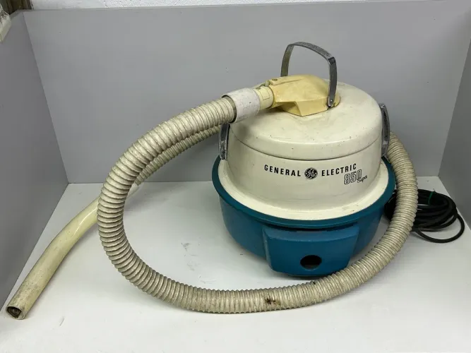 Aspirador de Pó antigo General Electric 850 Super