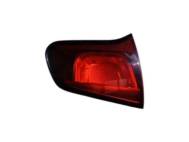 Lanterna Tampa Traseira Esquerda Citroen C3 1.5 2012 2013 Esquerdo/motorista