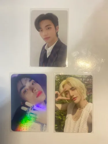 photocards oficiais Hyunjin 
