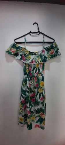 Vestido de Tecido Floral curto