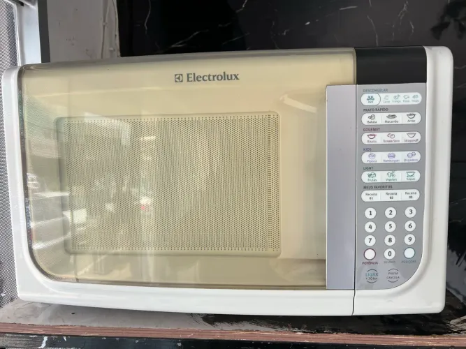 Microondas Electrolux 31L