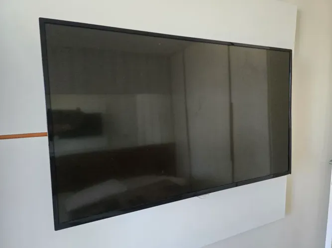 Smart TV AOC LE43S5970 43 polegadas - não está ligando