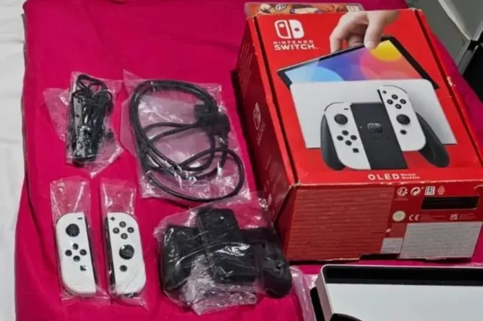 NINTENDO SWITCH OLED EDIÇÃO ESPECIAL BRANCO CAIXA SERIAL BATENDO CONTROLE.PARA COLECIONADO