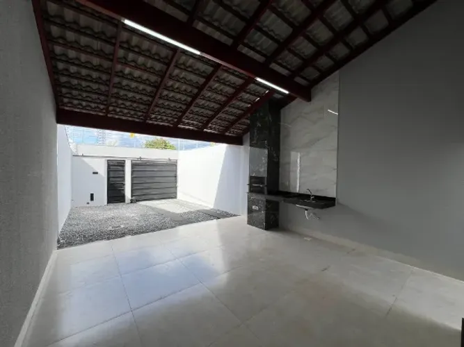Casa Jaiara com 3 Quartos, 1 suíte próximo a Fernando costa. 