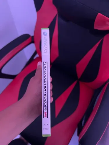 JOGO DE XBOX 360 CD (PES 2012)