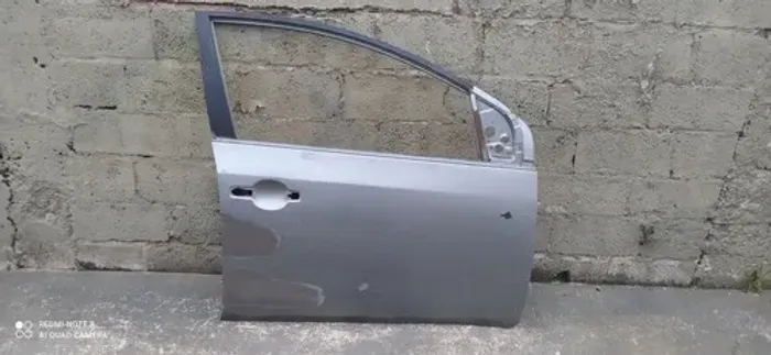 Porta Dianteira Direita Nissan Sentra 2008 2009 2010 A 2013