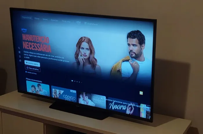 Vendo SMARTV Samsung 48" - defeito no display