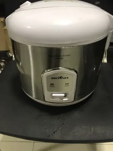 Panela de arroz elétrica