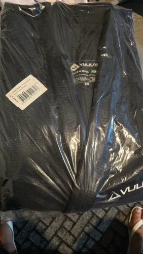 Kimono A5 ou A4, somente o paletó sem a calça. NOVO SEM USO