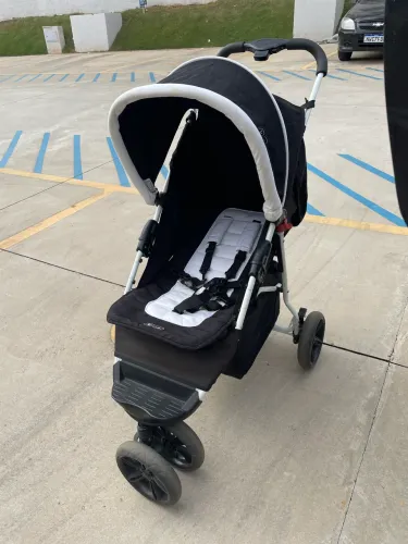 Carrinho de passeio para bebê 