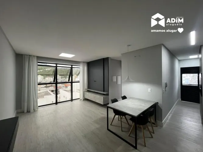 Apartamento anual com 1 dormitório, churrasqueira e vaga privativa no bairro da Nações em