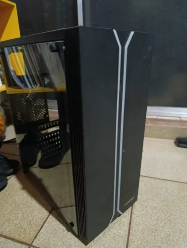 Gabinete gamer RGB