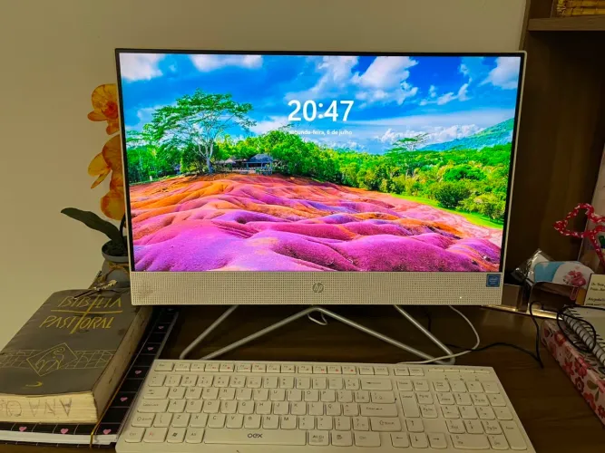 Computador de mesa HP ALL IN ONE 22