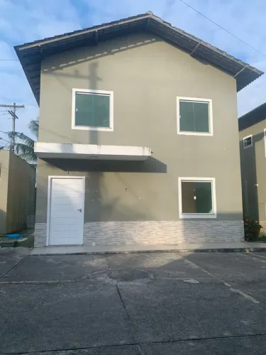 Alugo Village em Abrantes 3/4, Suíte, Garagem, Piscina, Área Gourmet em Condomínio fechado