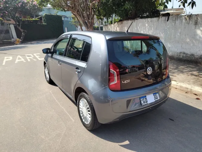 Volkswagen Up! Move 1.0 TSI Total Flex 12V 5P 2017