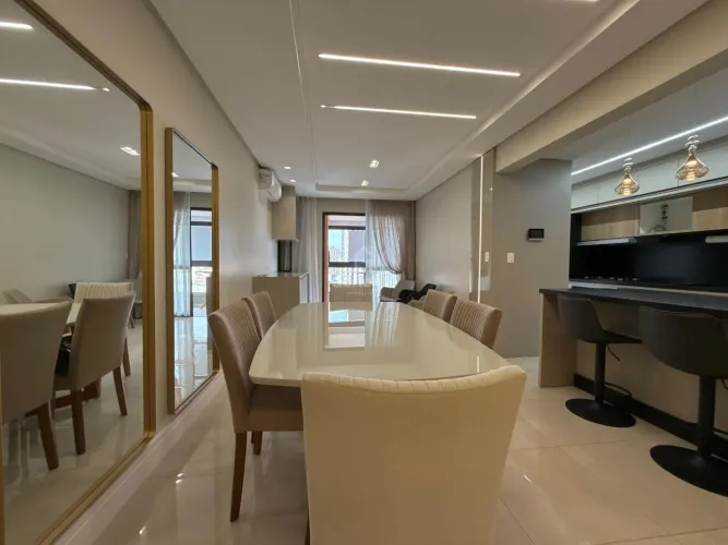 Apartamento mobiliado 3 quartos com suíte no centro de Chapecó