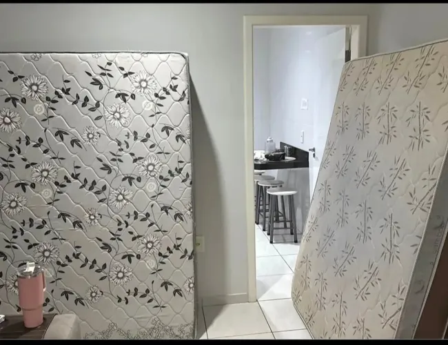 Cama base e colchão box casal - R$ 600