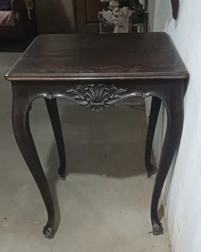 Mesa lateral antiga estilo Luís XV