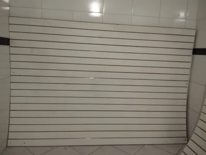 2 placas Canaletado para loja 