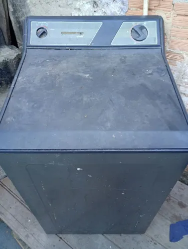 Máquina de lavar com motor precisa reparo 