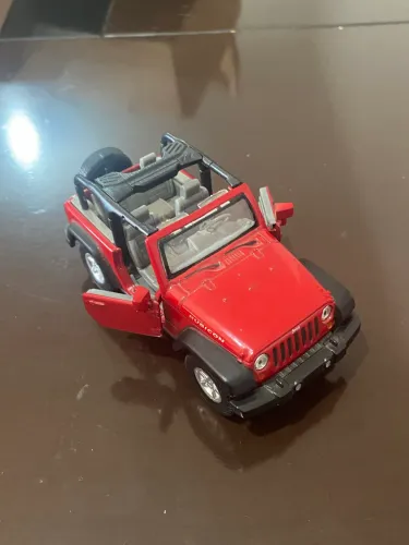 Miniatura Welly Jeep Wrangler Rubicon 1:40