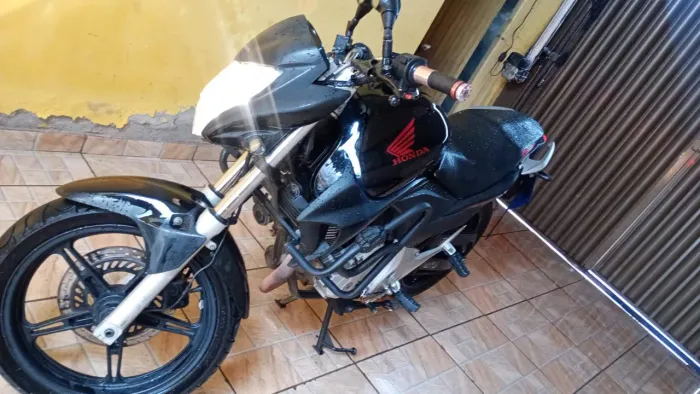 Cb 300 2010/2011 vela fina longa 