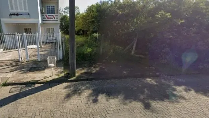 Terreno em Porto Alegre, no bairro Hípica, à venda.